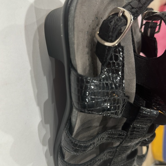 SAS ALEGRO BLACK  CROC SANDALS - Picture 2 of 6